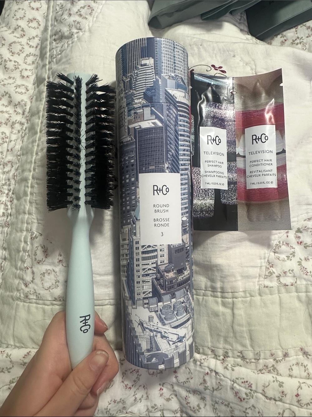 Brand new round brush